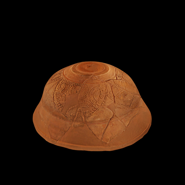 Taza de cerámica romana de terra sigillata hispánica tardía