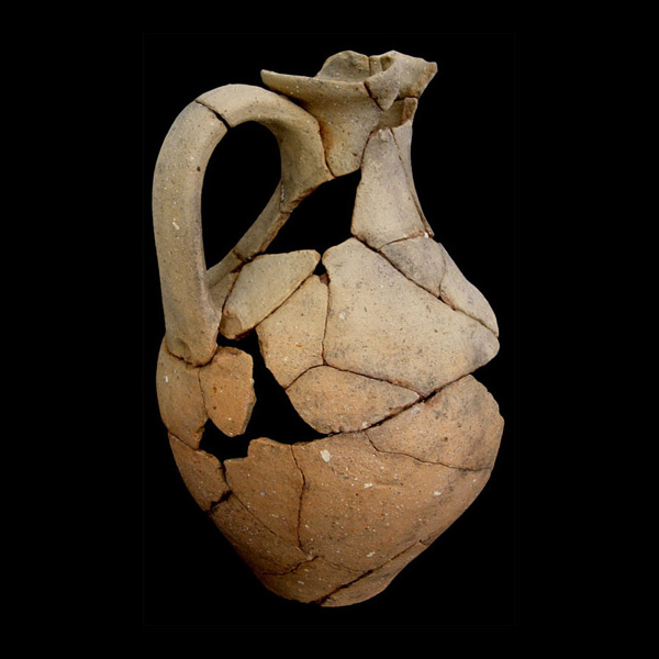 Xerra de boca trilobulada de cerámica común romana (con tres partes unidas)