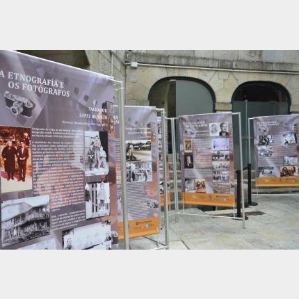 Paneis da exposición