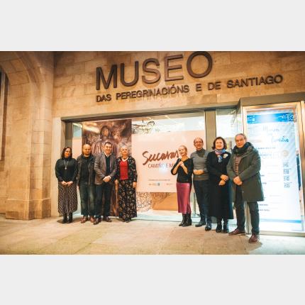 Participantes na inauguración